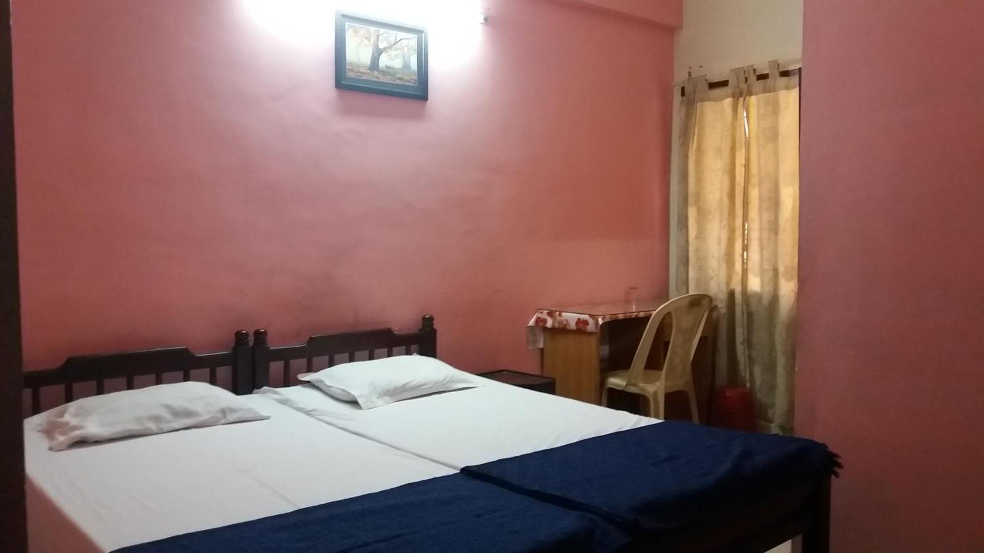 Classic Tourist Home Kochi Exterior photo